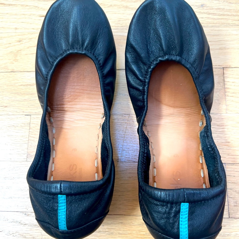 Tieks matte black ballet flat size 9